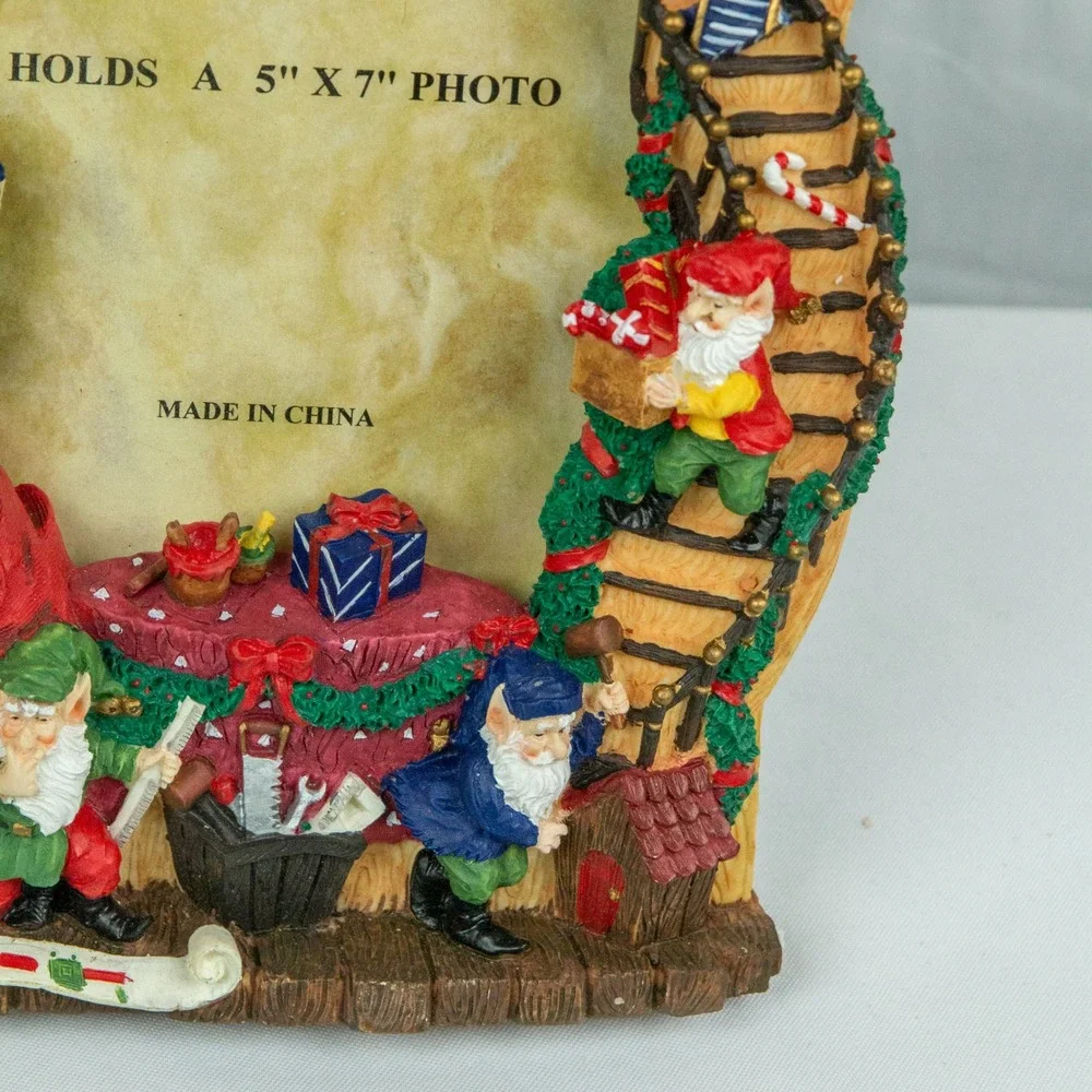 Grandeur Noel Santa Workshop Photo Frame 5x7 Christmas Holiday Decor Resin 2000